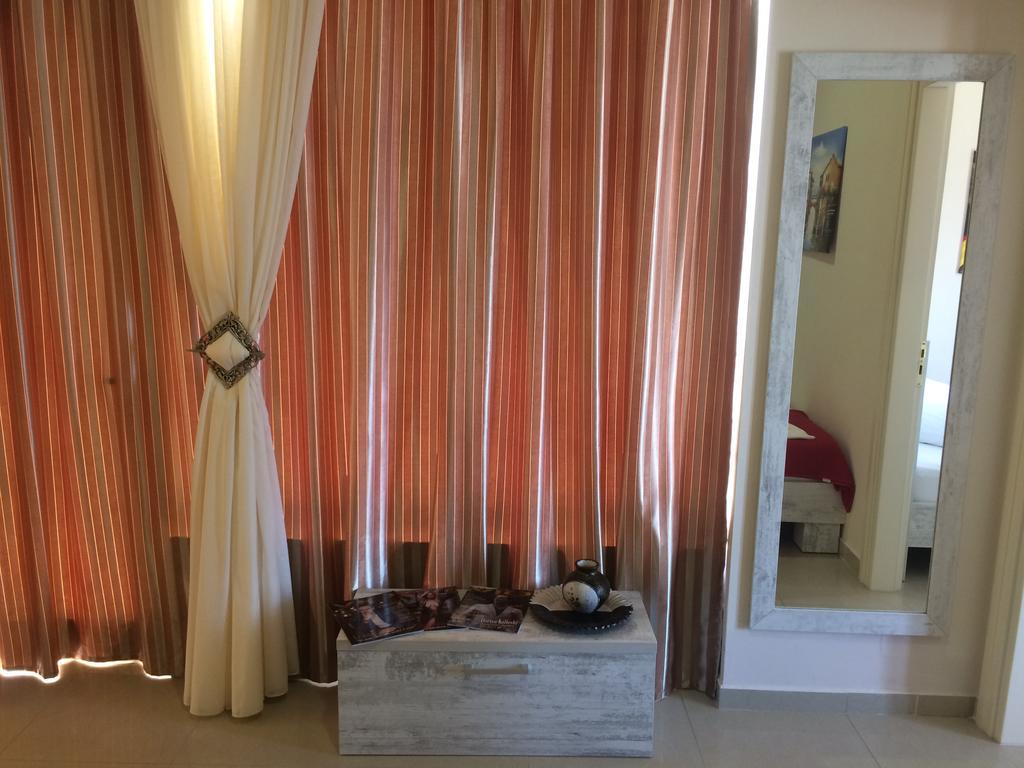 Berti Apartments Sarandë 外观 照片