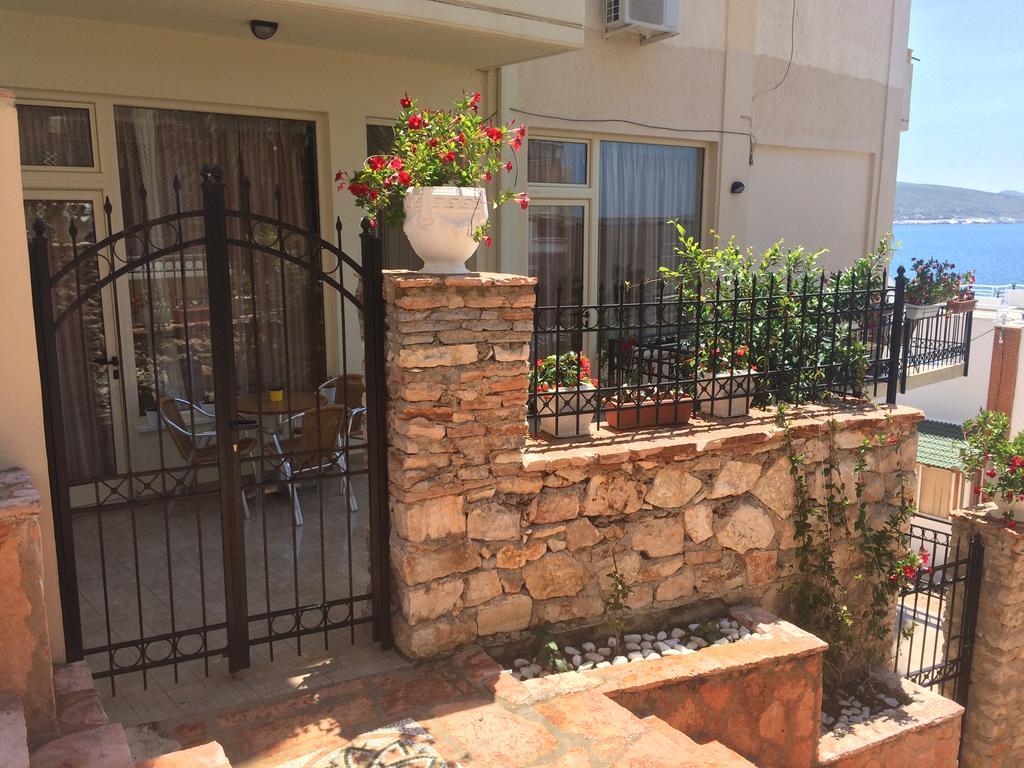 Berti Apartments Sarandë 外观 照片