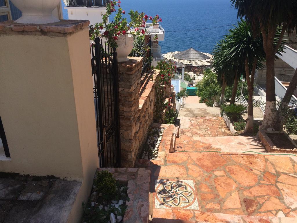 Berti Apartments Sarandë 外观 照片