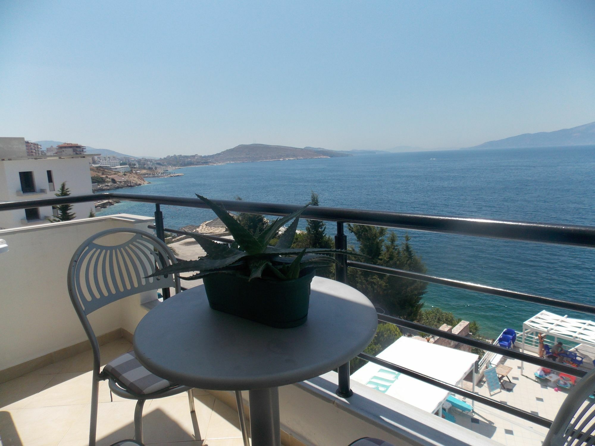 Berti Apartments Sarandë 外观 照片