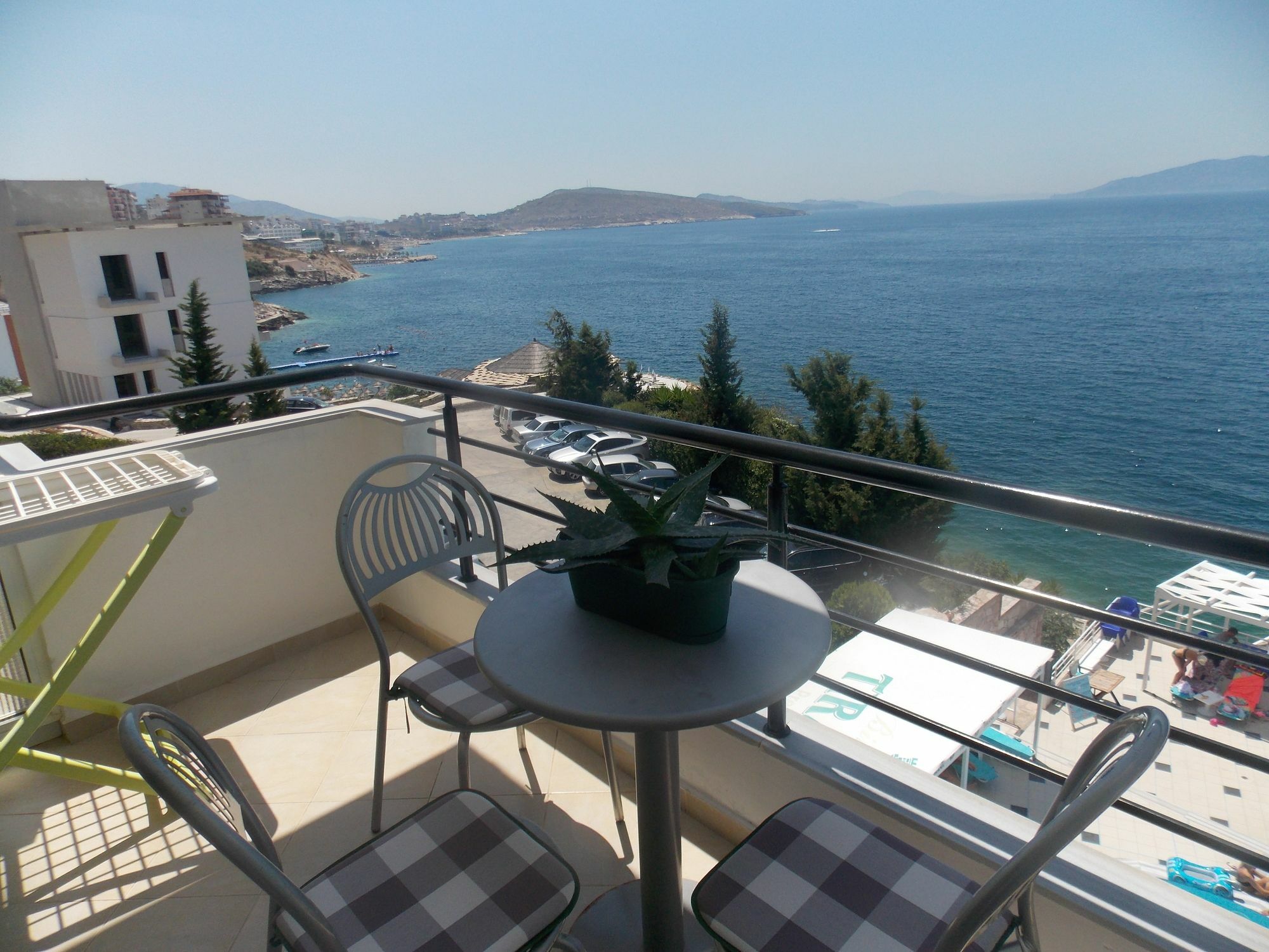 Berti Apartments Sarandë 外观 照片