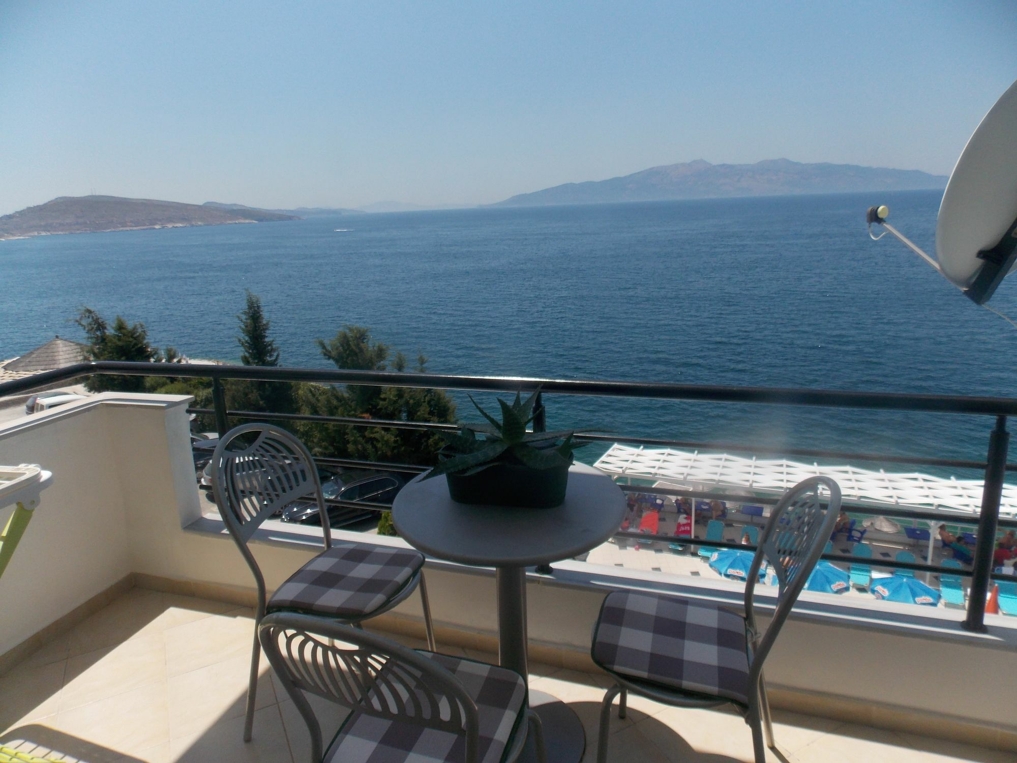 Berti Apartments Sarandë 外观 照片
